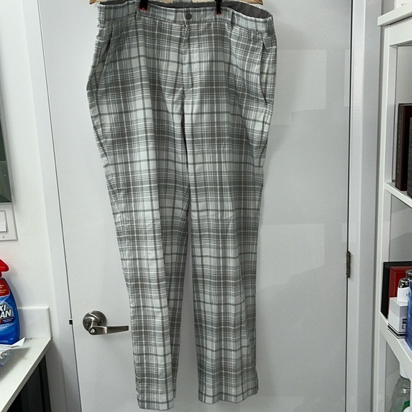 Nike Golf Pants Size 38” Waist and 32” Inseam. Like new condition. - Picture 3 of 13